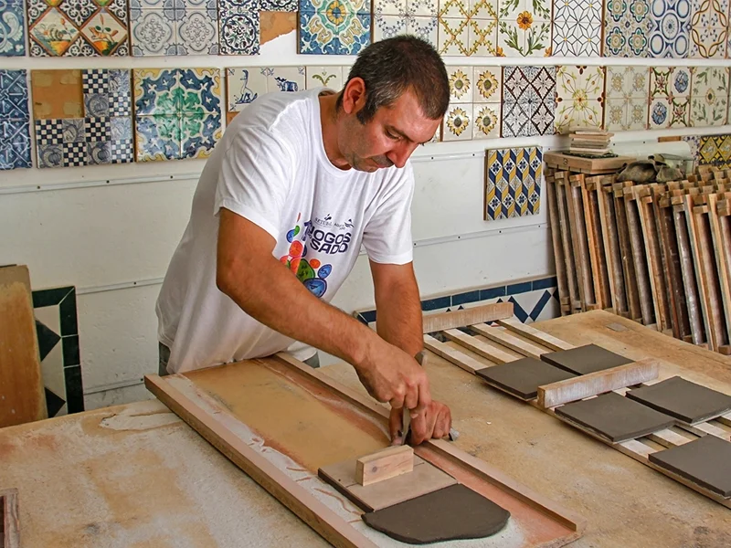 Portuguese Artisan making tiles in Azeitão